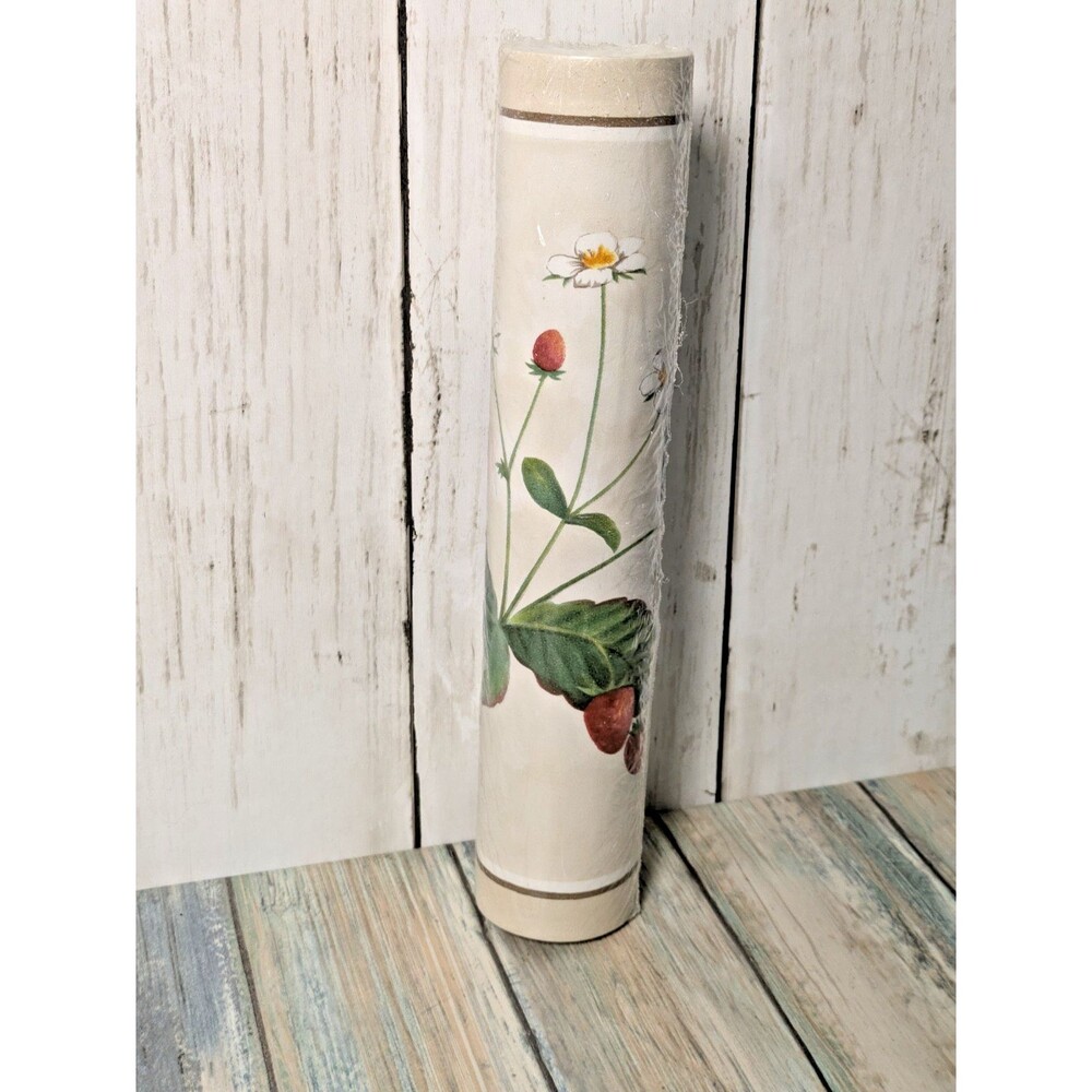 Vtg Village Brand Wallpaper Border Strawberry Floral Daisy 5801836 Run 41 NOS